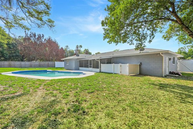 589 DEL RIO STREET, Orlando, FL 32839