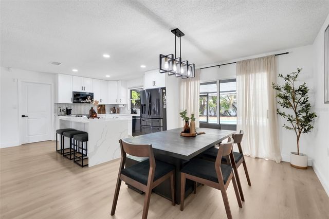 589 DEL RIO STREET, Orlando, FL 32839