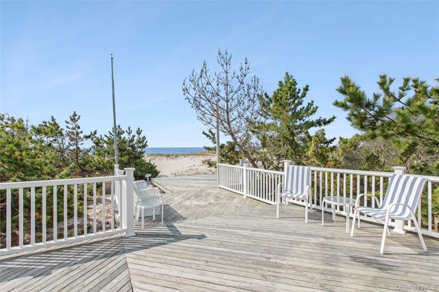 627 Dune Road, Westhampton, NY 11977