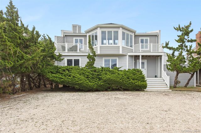 627 Dune Road, Westhampton, NY 11977
