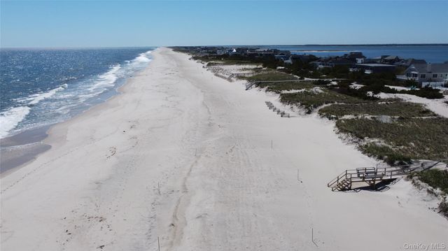 627 Dune Road, Westhampton, NY 11977