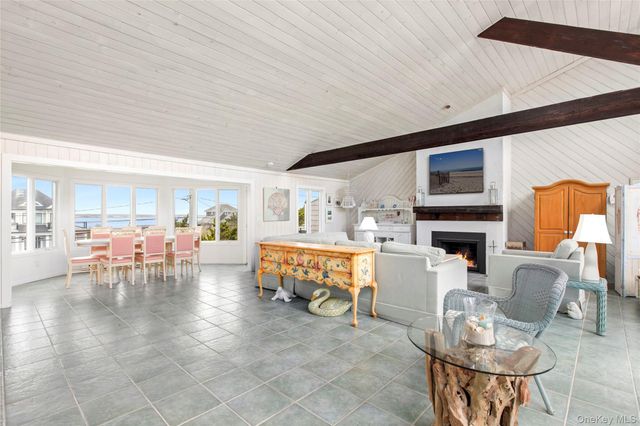 627 Dune Road, Westhampton, NY 11977