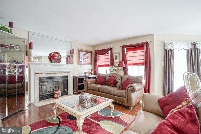 121 EUROPA BLVD, Cherry Hill, NJ 08003