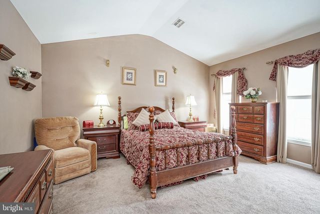 121 EUROPA BLVD, Cherry Hill, NJ 08003