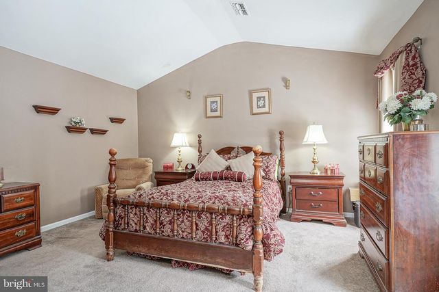 121 EUROPA BLVD, Cherry Hill, NJ 08003