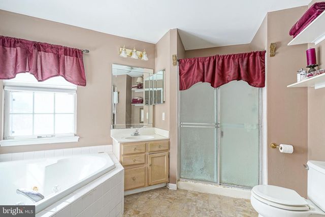 121 EUROPA BLVD, Cherry Hill, NJ 08003