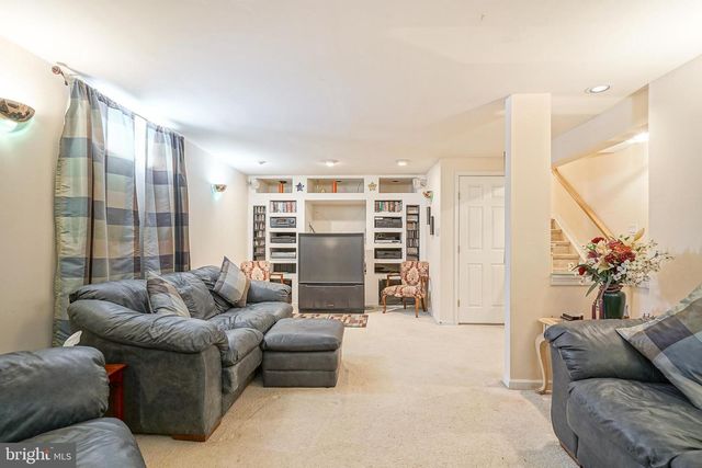 121 EUROPA BLVD, Cherry Hill, NJ 08003