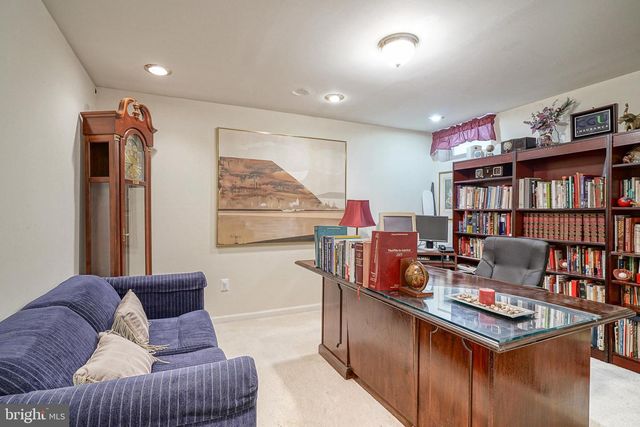 121 EUROPA BLVD, Cherry Hill, NJ 08003