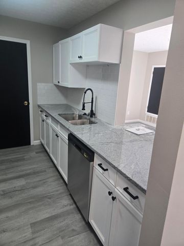 3939 Karl Road, 311, Columbus, OH 43224