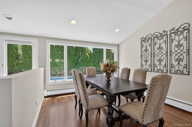 1 Ryan Court, Syosset, NY 11791