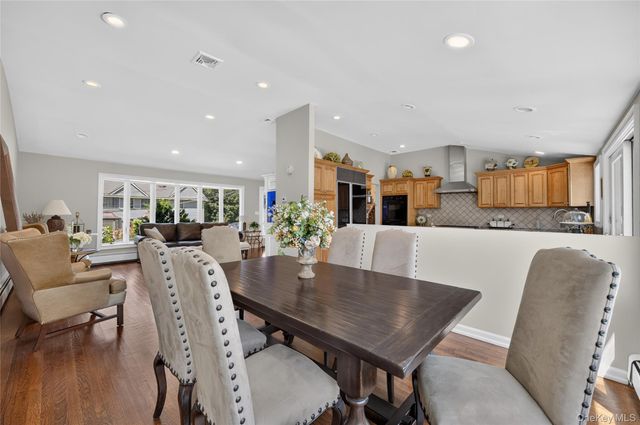 1 Ryan Court, Syosset, NY 11791