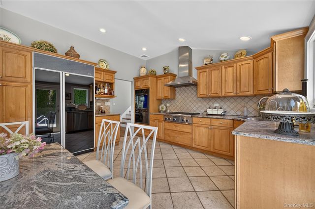 1 Ryan Court, Syosset, NY 11791