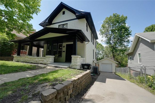 200 S Willis Avenue, Independence, MO 64050