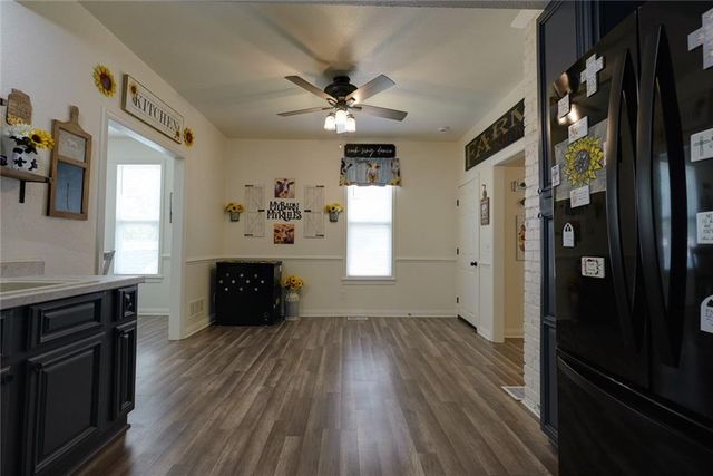200 S Willis Avenue, Independence, MO 64050