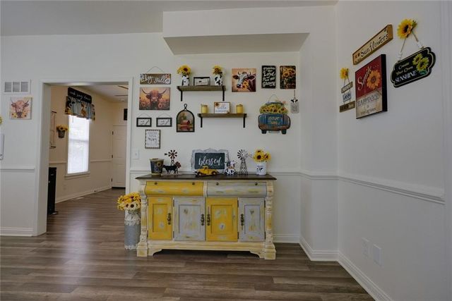 200 S Willis Avenue, Independence, MO 64050
