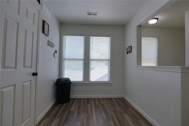 200 S Willis Avenue, Independence, MO 64050