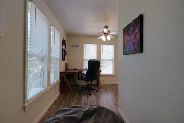 200 S Willis Avenue, Independence, MO 64050