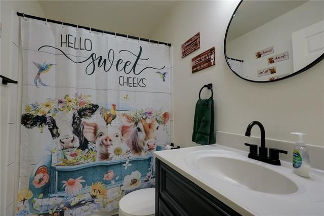 200 S Willis Avenue, Independence, MO 64050