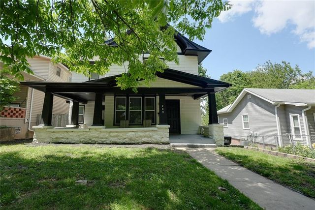 200 S Willis Avenue, Independence, MO 64050