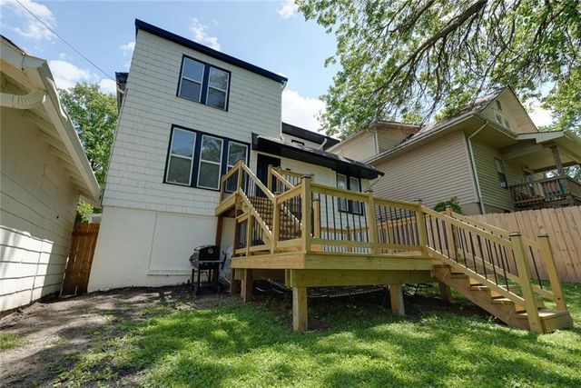 200 S Willis Avenue, Independence, MO 64050