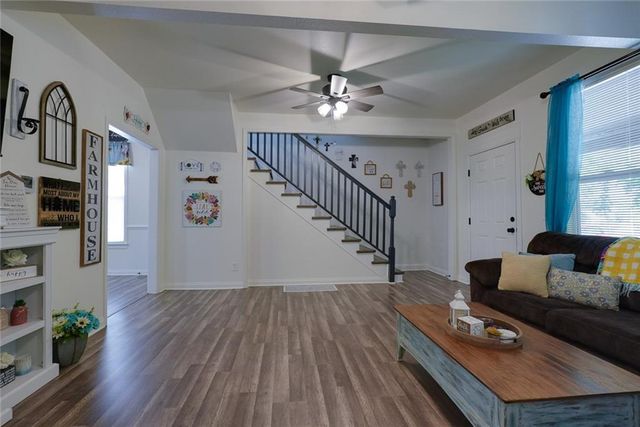 200 S Willis Avenue, Independence, MO 64050
