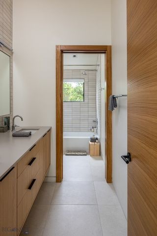 209 S 8th Avenue, Bozeman, MT 59715