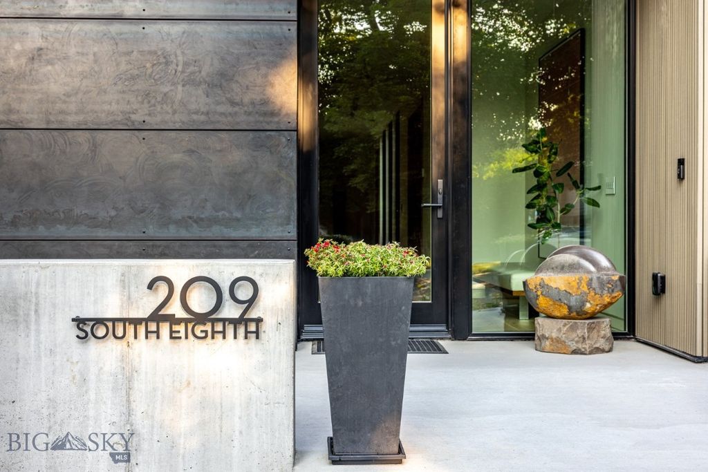 209 S 8th Avenue, Bozeman, MT 59715 photo 2