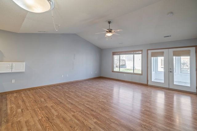 3218 SE Turnberry Drive, Ankeny, IA 50021