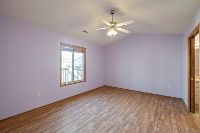 3218 SE Turnberry Drive, Ankeny, IA 50021