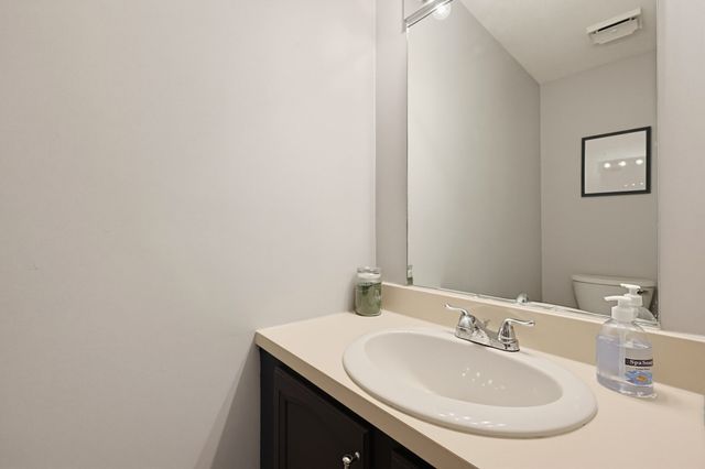 822 Maple Brook Rd 822, Bellingham, MA 02019