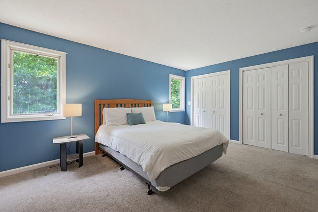 822 Maple Brook Rd 822, Bellingham, MA 02019