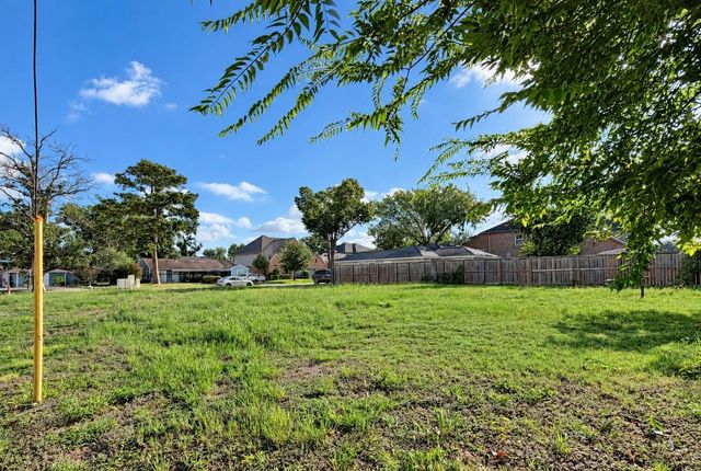 6629 Schiller Street, Houston, TX 77055