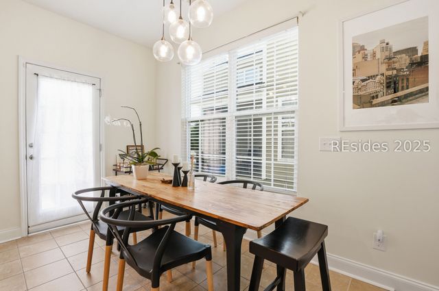 60 Honey Locust Ave, Bluffton, SC 29910