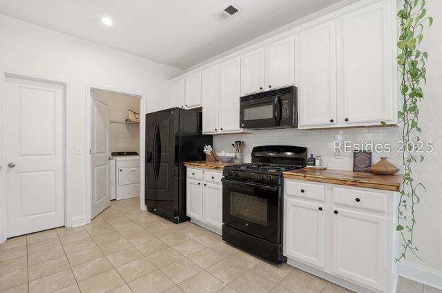 60 Honey Locust Ave, Bluffton, SC 29910