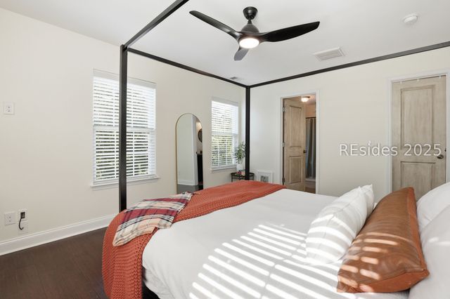 60 Honey Locust Ave, Bluffton, SC 29910