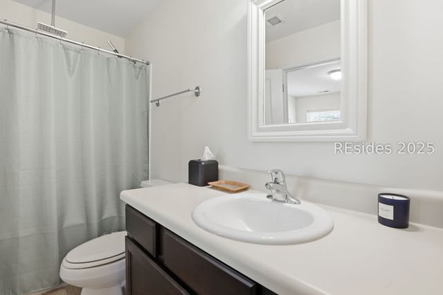 60 Honey Locust Ave, Bluffton, SC 29910