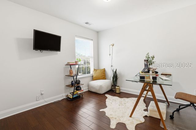 60 Honey Locust Ave, Bluffton, SC 29910