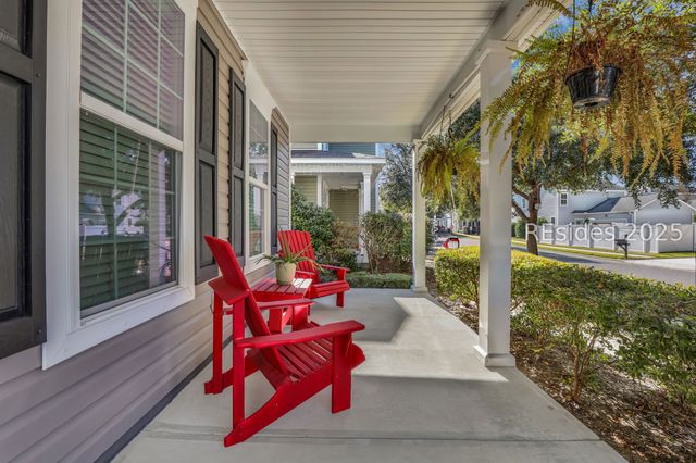 60 Honey Locust Ave, Bluffton, SC 29910