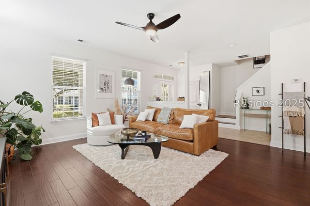 60 Honey Locust Ave, Bluffton, SC 29910