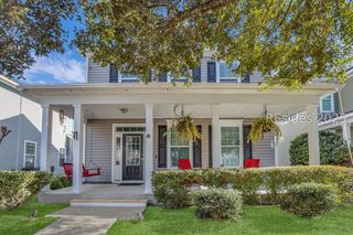 60 Honey Locust Ave, Bluffton, SC 29910