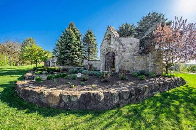 18008 Erin Court, South Bend, IN 46637