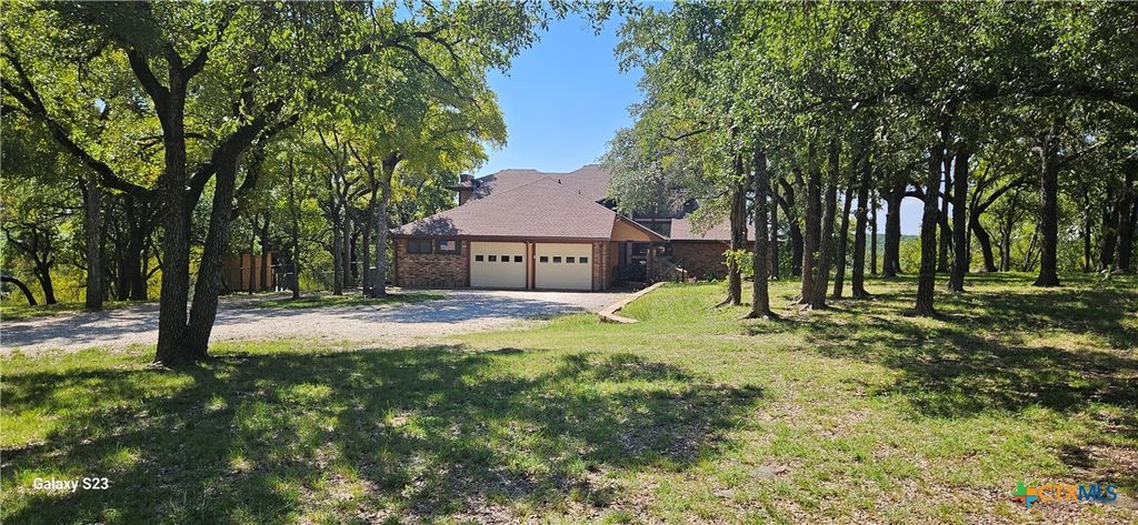 2115 W Hwy 84, Gatesville, TX 76528