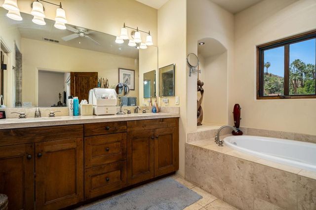 310 Villaggio E, Palm Springs, CA 92262