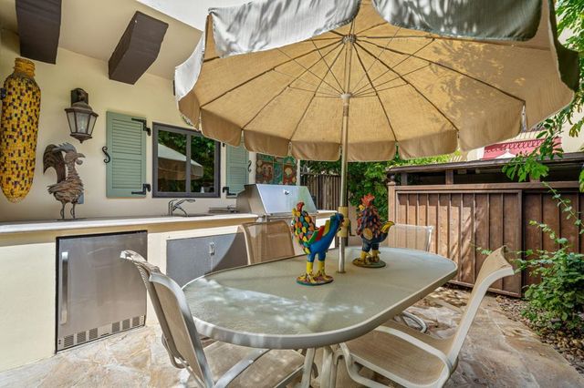 310 Villaggio E, Palm Springs, CA 92262