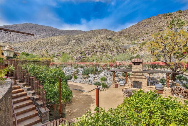 310 Villaggio E, Palm Springs, CA 92262