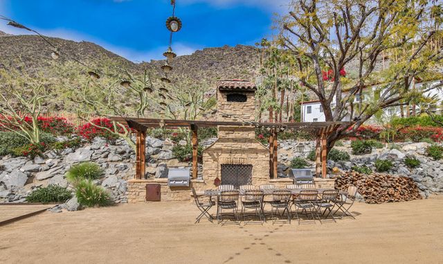 310 Villaggio E, Palm Springs, CA 92262