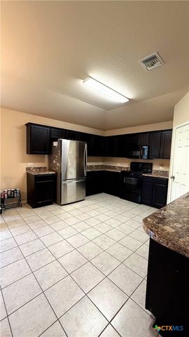 1619 Wedgewood Trail, Lockhart, TX 78644
