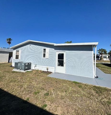 13953 Adelfa Avenue, Fort Pierce, FL 34951