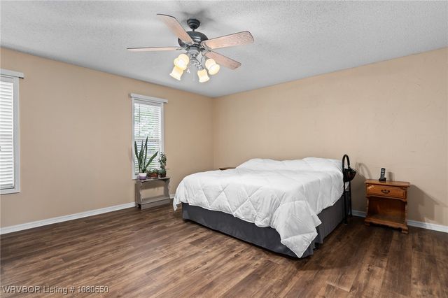 8611 Royal Ridge Drive, Fort Smith, AR 72903