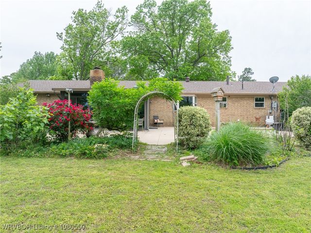 8611 Royal Ridge Drive, Fort Smith, AR 72903